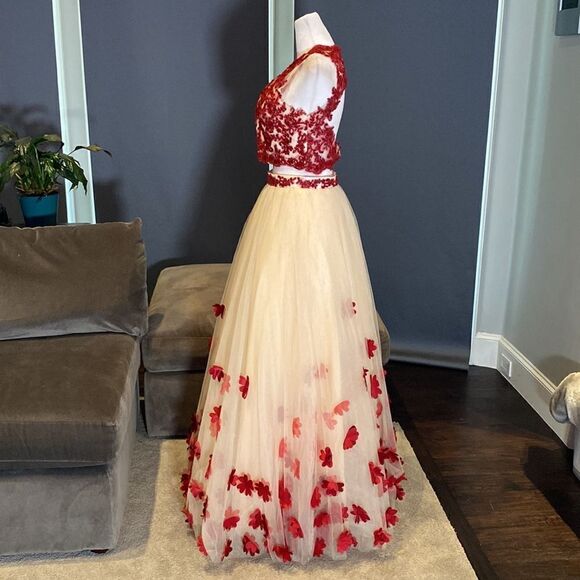 Women’s 2 Piece Prom Party Dress Halter Neck with Red Flower Detail Size 6 - Picture 6 of 11